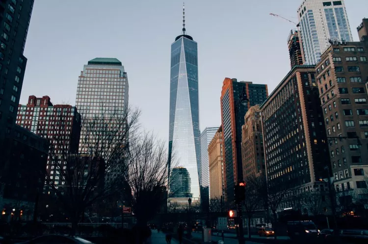 ¿Cómo es la mundialmente famosa construcción de la torre financiera con estructura de acero?