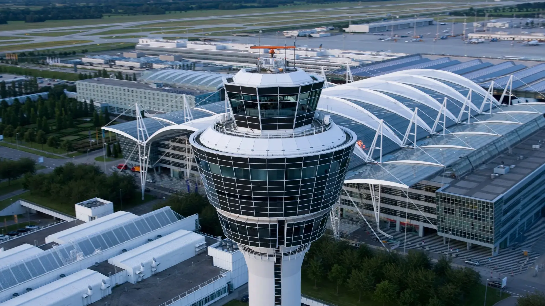 Construcción de acero del edificio del control del tráfico aéreo Construcción de acero del edificio del control del tráfico aéreo
