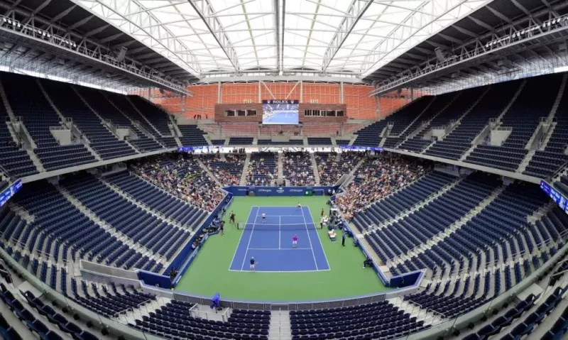 Construcción de acero del estadio de tenis cubierto