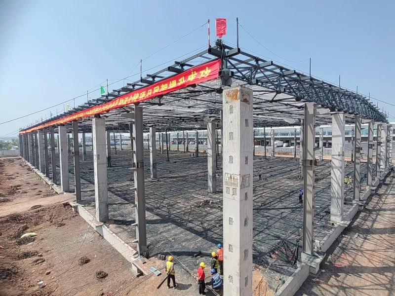 Construcción de almacén con estructura de acero a gran escala Construcción de almacén con estructura de acero a gran escala