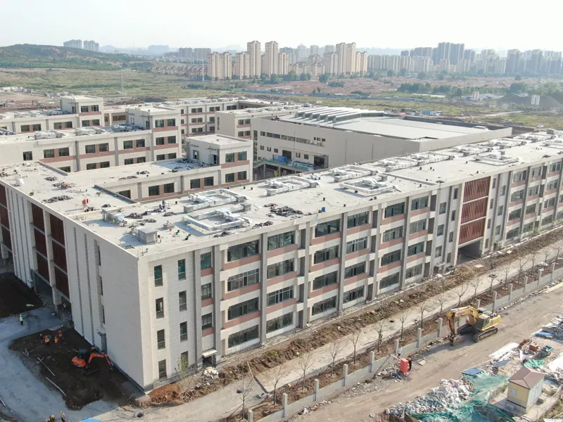 Escuela prefabricada con estructura de acero