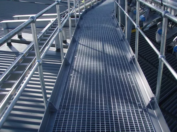 Pasarela de estructura de acero